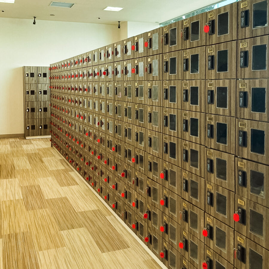 靴入れロッカー